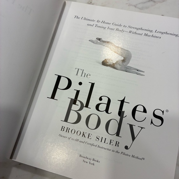 The Pilates Body book. EUC. Do Pilates from home. Book shows you poses etc - Picture 2 of 8